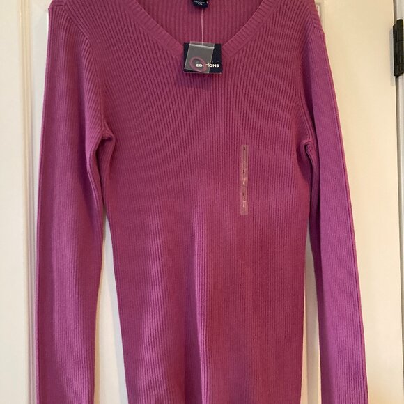 Brand New Sweater - Picture 1 of 3